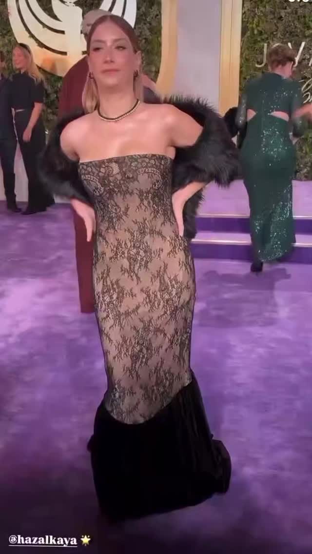 Hazal Kaya Riyad'da Ödüle Sahip Oldu