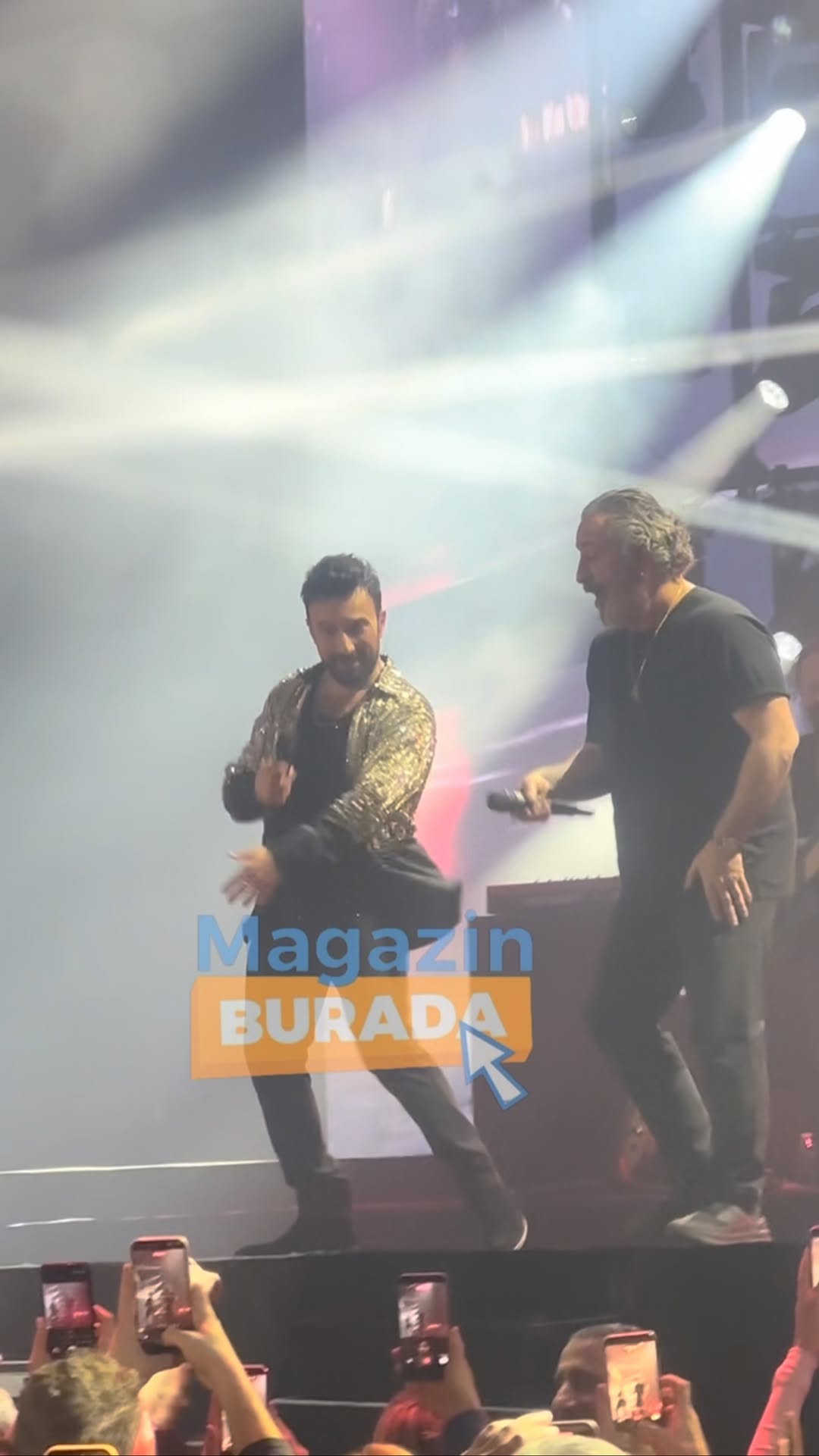 Tarkan Sahnesinde Cem Yılmaz Sürprizi!