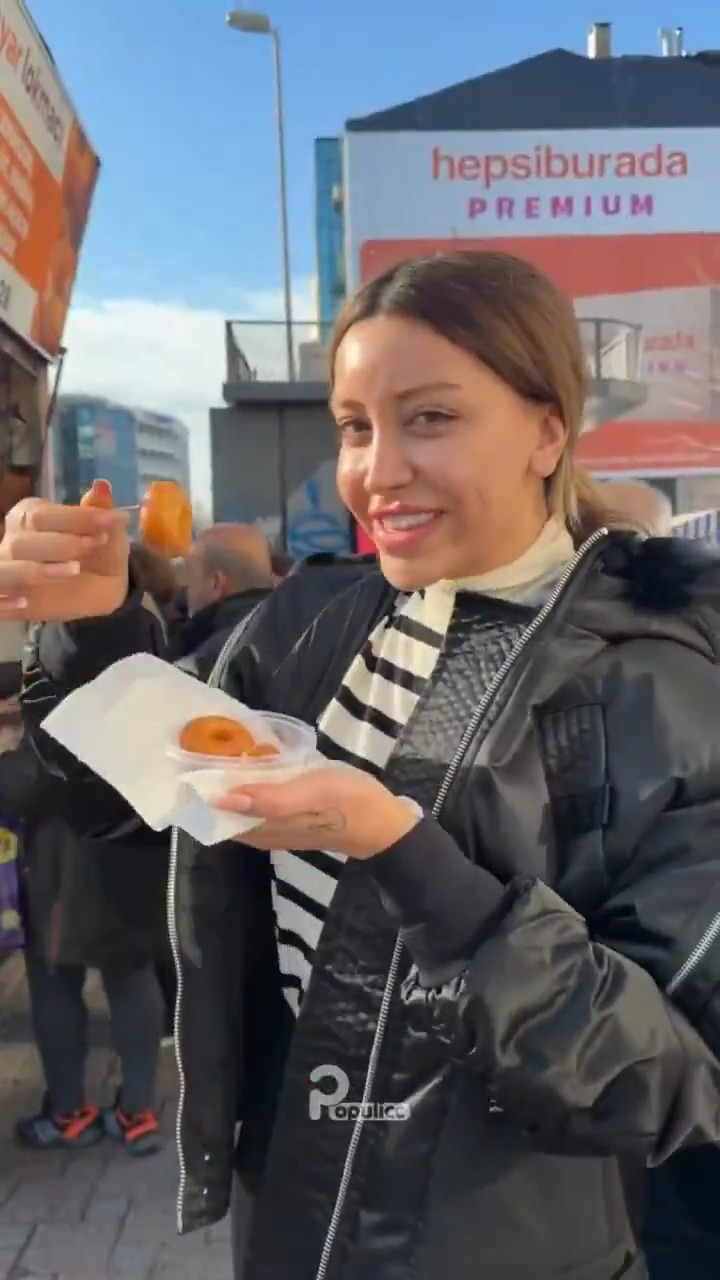 Mika Raun'un Cami Çıkışı Şovu