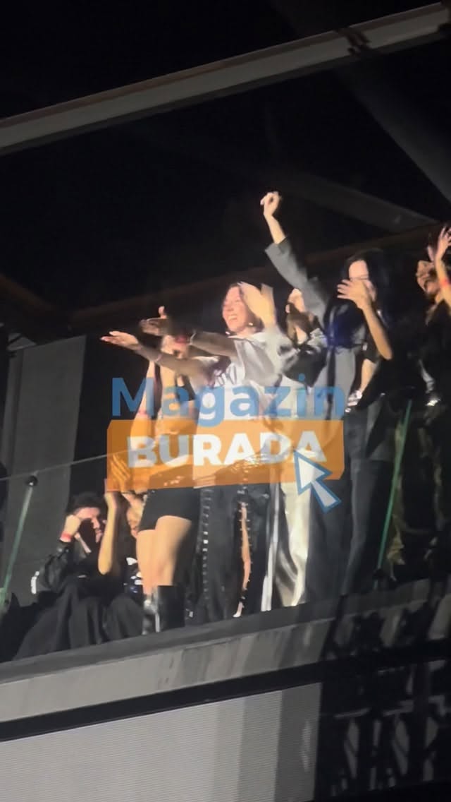 Tarkan Manifest Konserine Geldi