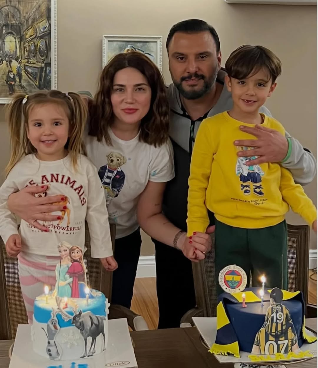 Alişan ve Buse Varol Cifti Kızları Eliz'i Doğum Gününü Kutladı