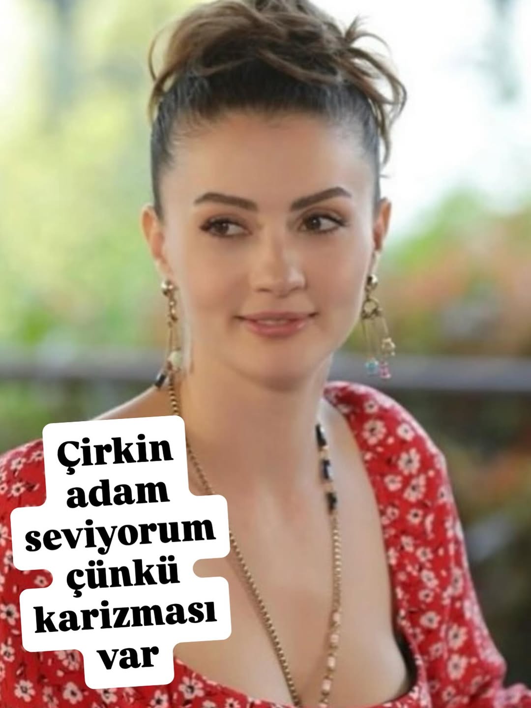 Burcu Özberk: Çirkin Adam Sevgisi